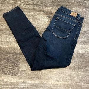 AMERICAN EAGLE SIZE 8 SKINNY JEANS